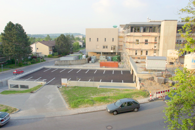 Ulrich Simons - Praxisklinik Franziskus - Parkdeck