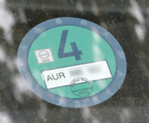 Ulrich Simons - Schrottautos