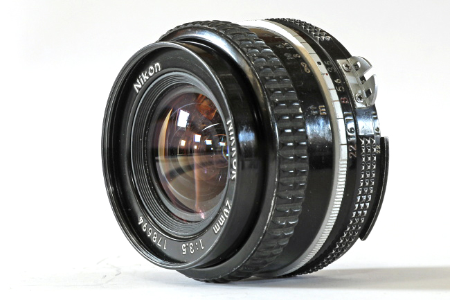 Nikkor 20 mm - f/3.5