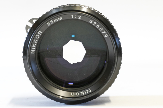 Nikkor 85 f/2